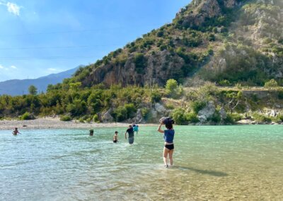 rivier crossing albanie